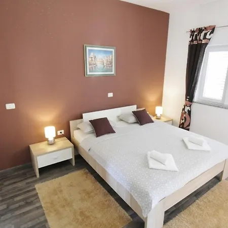 With Parking Space Basanija, Umag - 27195 Διαμέρισμα