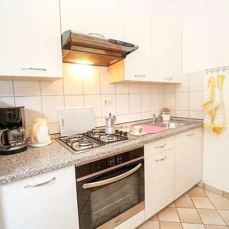 Apartmán With Parking Space Basanija, Umag - 27195 Savudrija